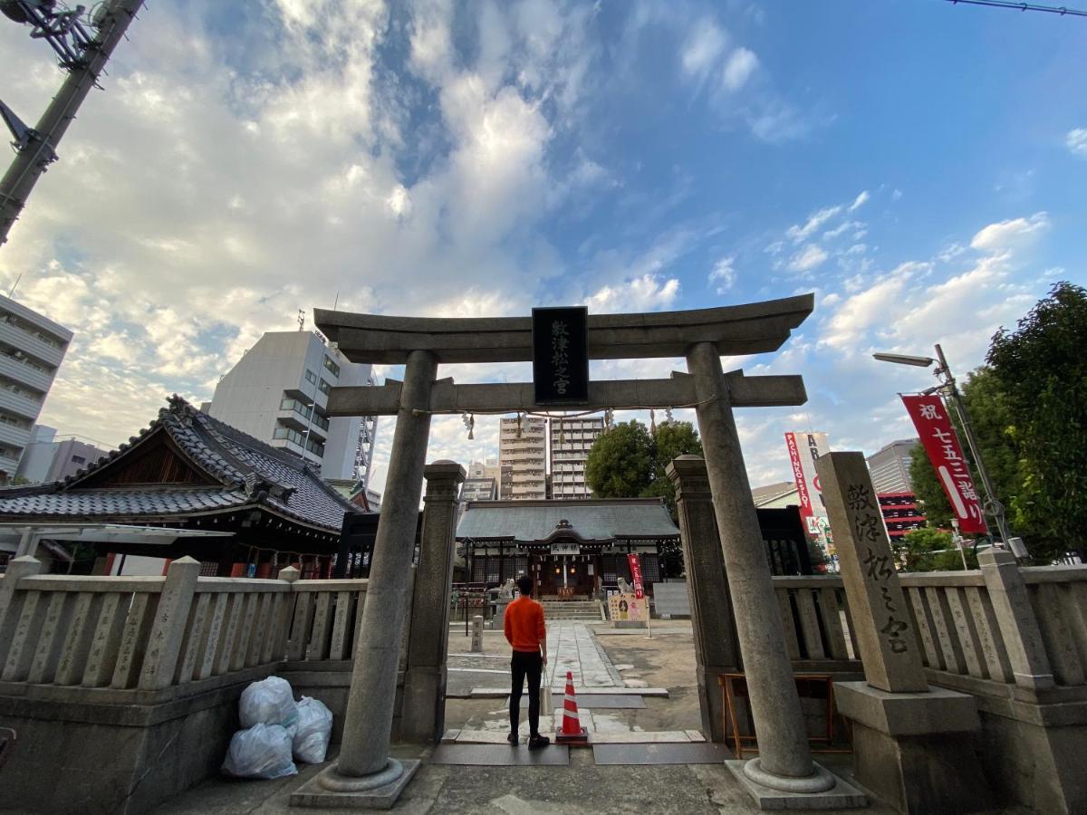 ラグジュアリ難波301 Apartamento Osaca Exterior foto