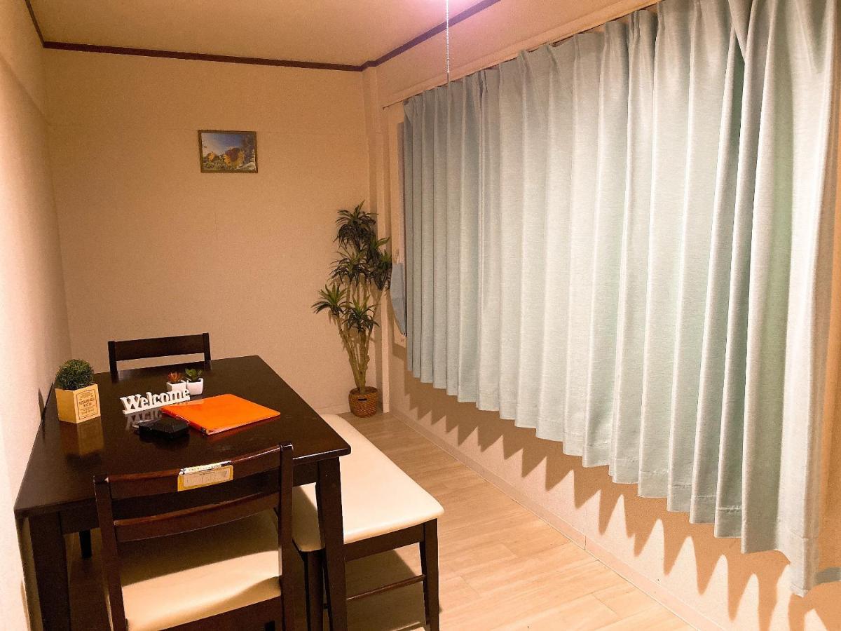 ラグジュアリ難波301 Apartamento Osaca Exterior foto